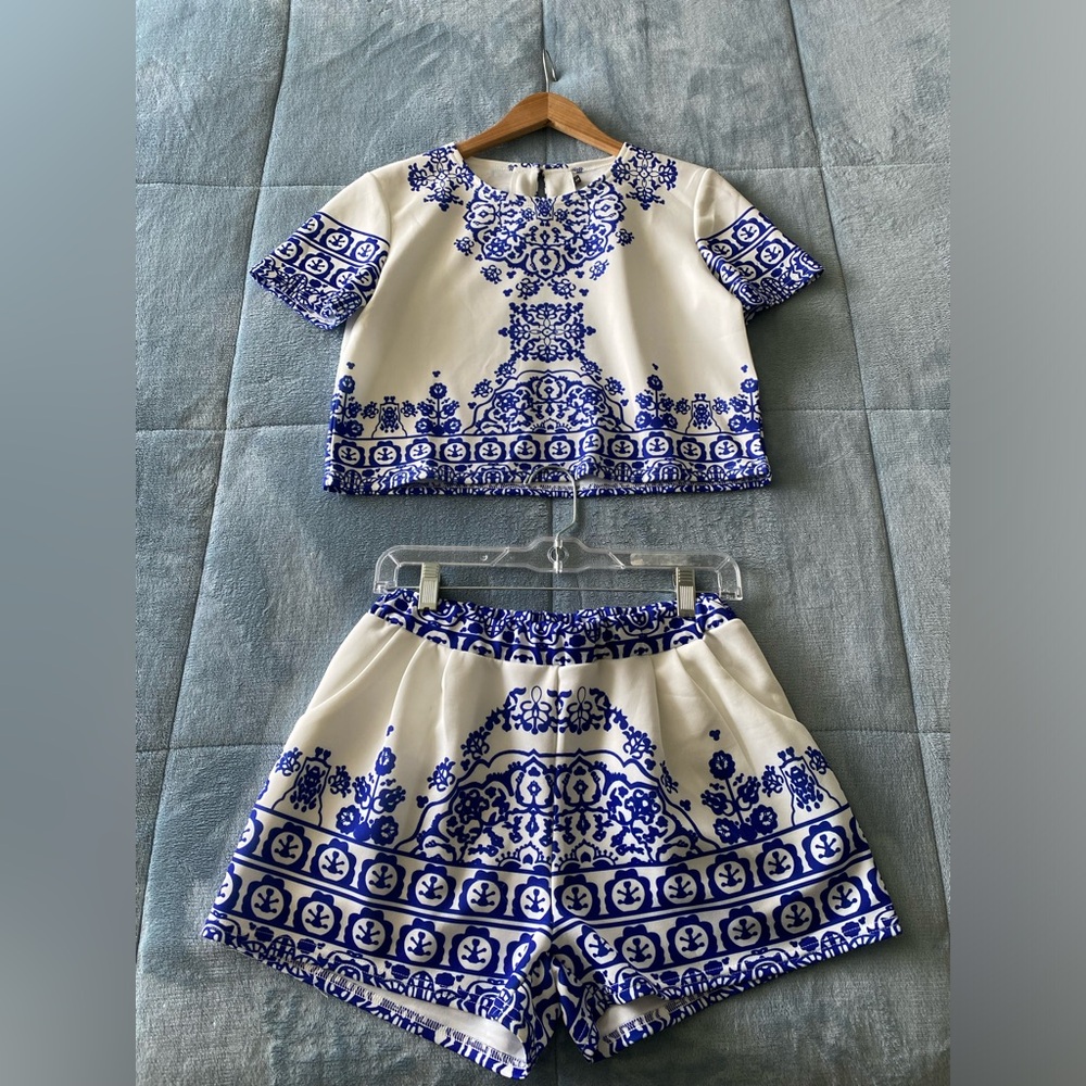 Two piece crop top blue and white set